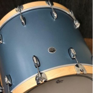 Grosse caisse USA Brooklyn SATIN ICE BLUE METALLIC 22" x 18"