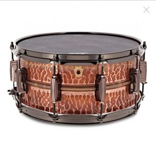 LC663CKWMBLK Caisse claire Copper Phonic 14" x 6,5" fût martelé, accastillage noir - Cuivre poli
