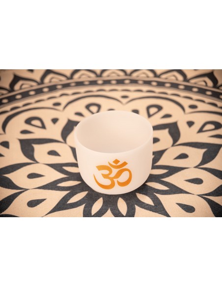 Crystal singing bowl 8" C#5, Om - Frosted white