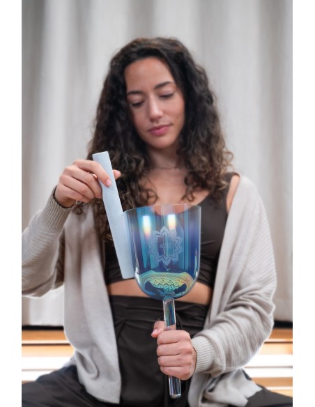 Bol de cristal 5,5" 432 Hz, fleur de lotus - Bleu ardoise