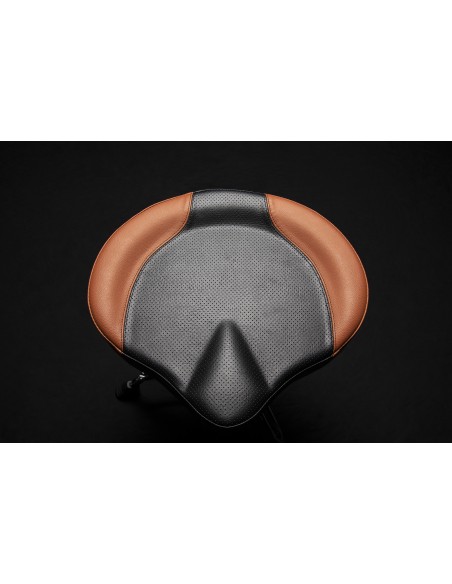 Pro throne with motorcycle-style seat - Brown